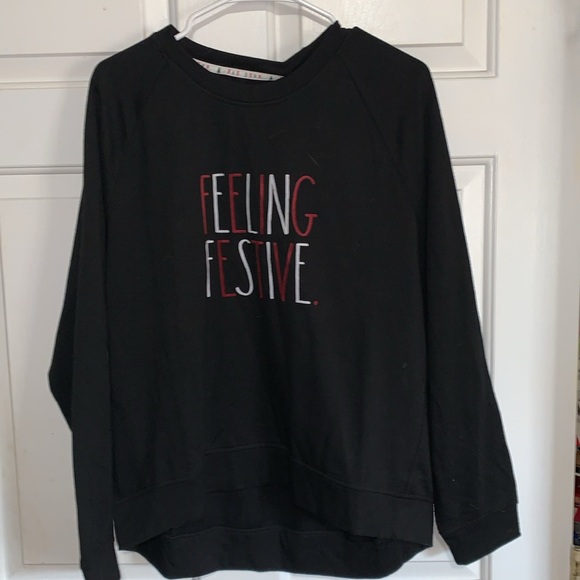 🦃 Christmas RAE DUNN Black FEELING FESTIVE Top & Red Striped Cozy Socks NWT L - Picture 7 of 10